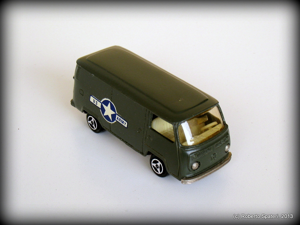 Majorette Volkswagen T2 Fourgon (n.244-A)